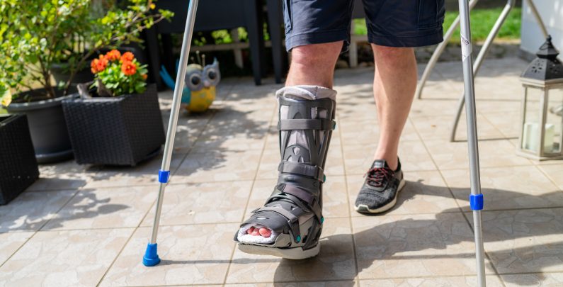 What Are Possible Complications of a Broken Fibula?