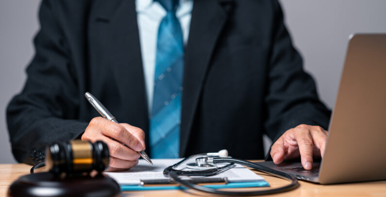 How Do I Find the Right Personal Injury Lawyer?